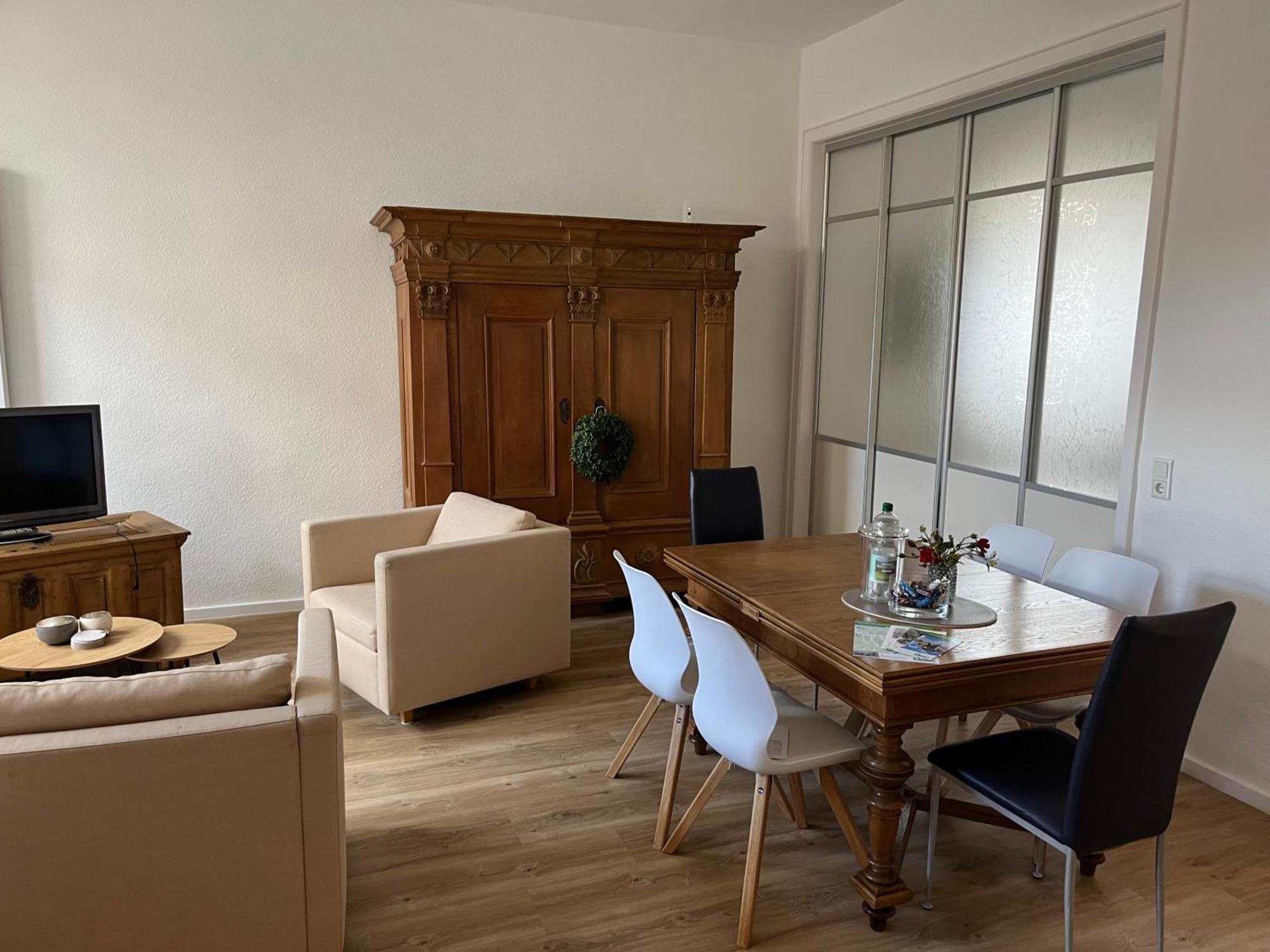 Apartment Van Ess Hof - Altstadt วาร์บวร์ก ภายนอก รูปภาพ