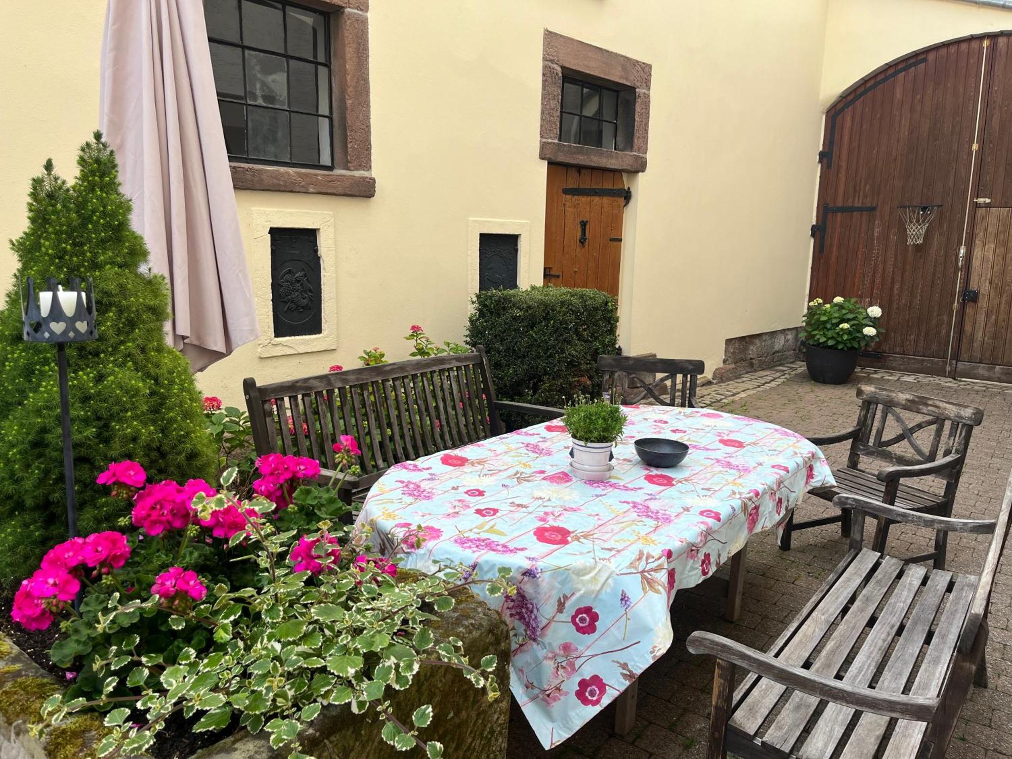 Apartment Van Ess Hof - Altstadt วาร์บวร์ก ภายนอก รูปภาพ